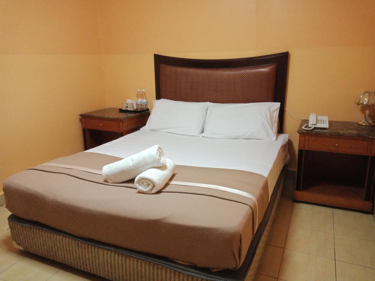 Hotel Times Inn Batu Caves 甲洞 外观 照片