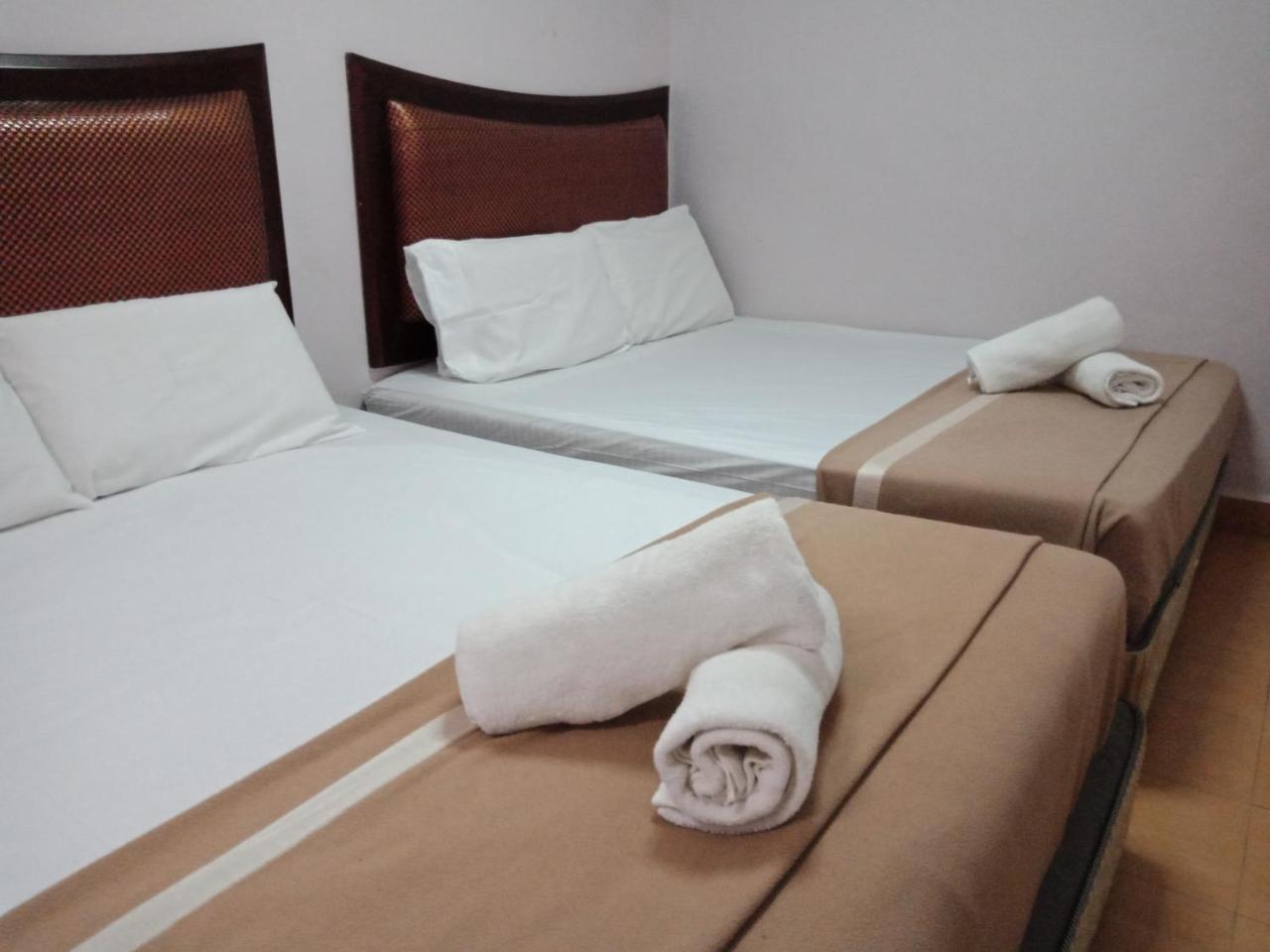 Hotel Times Inn Batu Caves 甲洞 外观 照片
